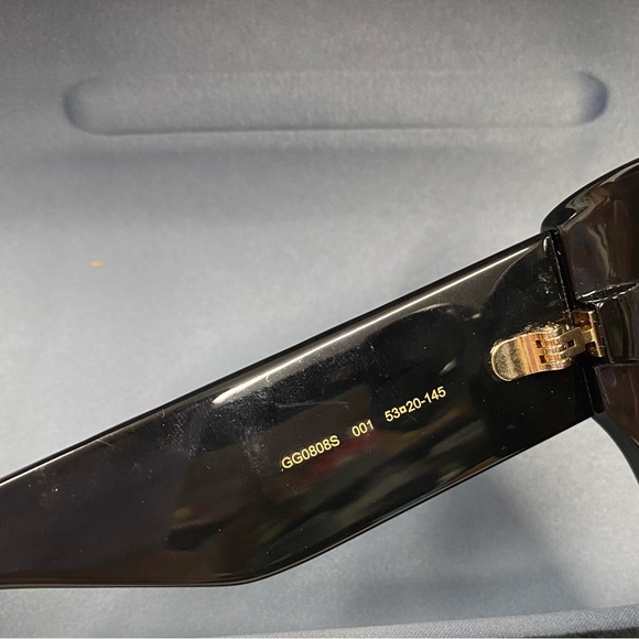 Gucci Sunglasses with Case - Picture 6 of 11